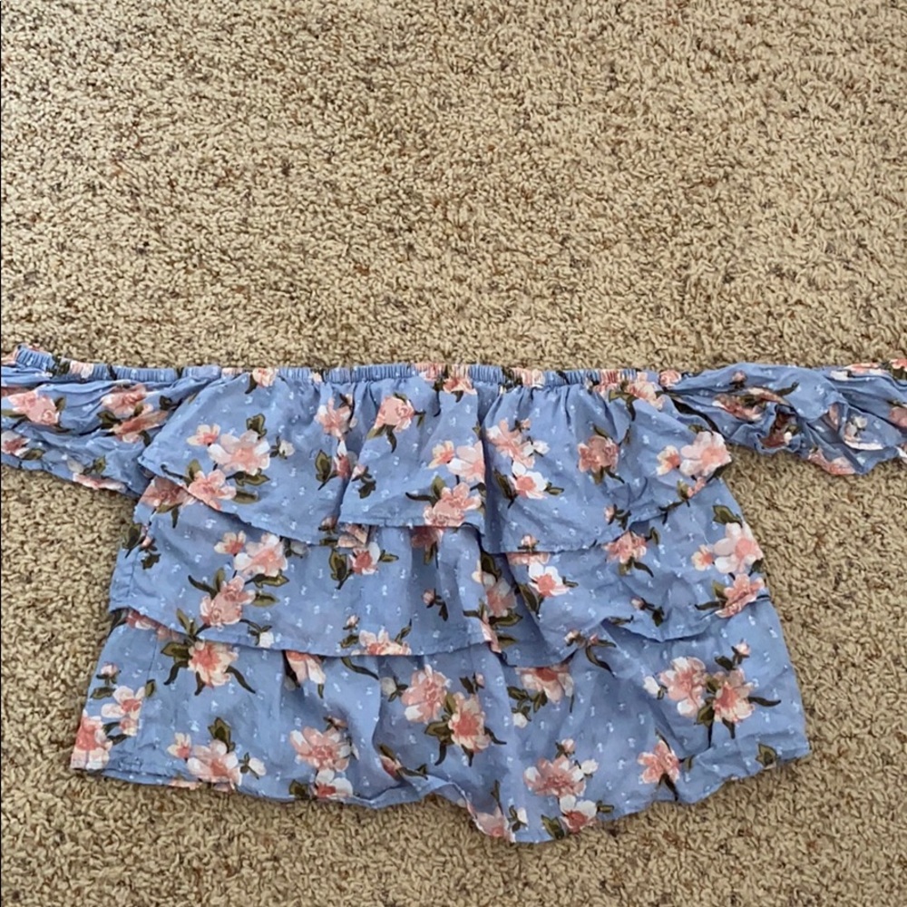 American Eagle crop top